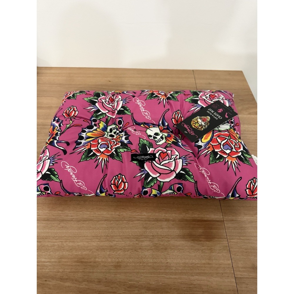 Ed Hardy Pet Crate Mat Small‎ 24x16 Pink Skull Rose Swallow Plush Dog Bed NWT